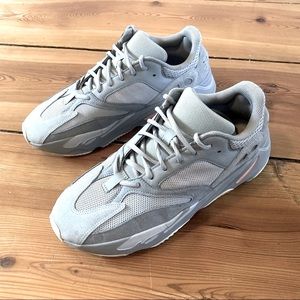Yeezy 700 ‘Inertia’ (size 11)